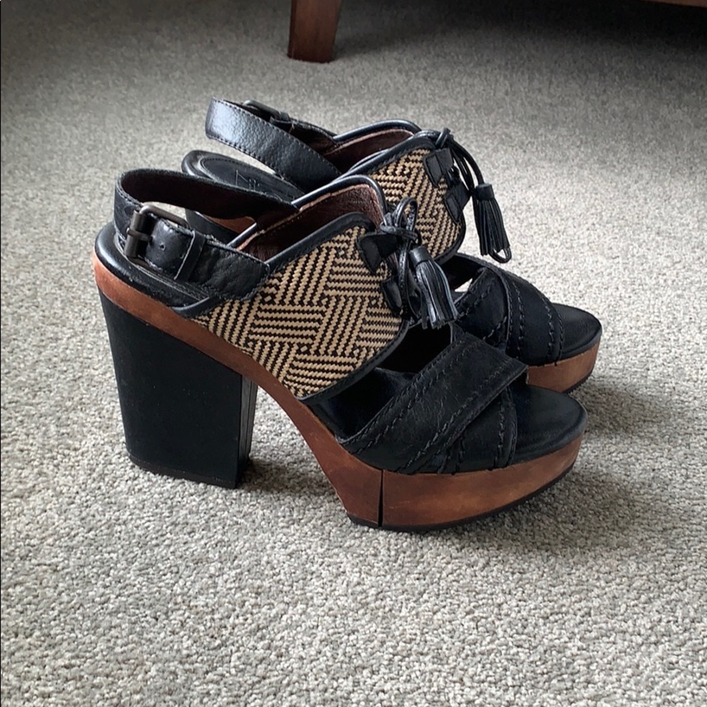 Bacio Chunky Heels